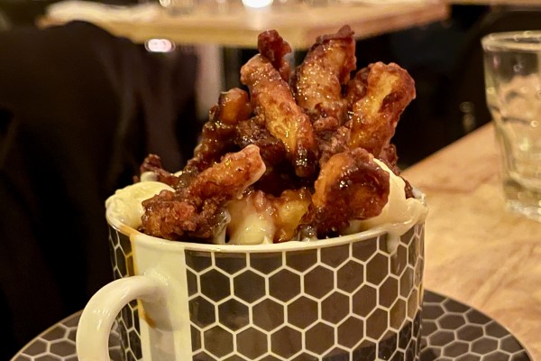 Apple Poutine thumbnail (click to enlarge)